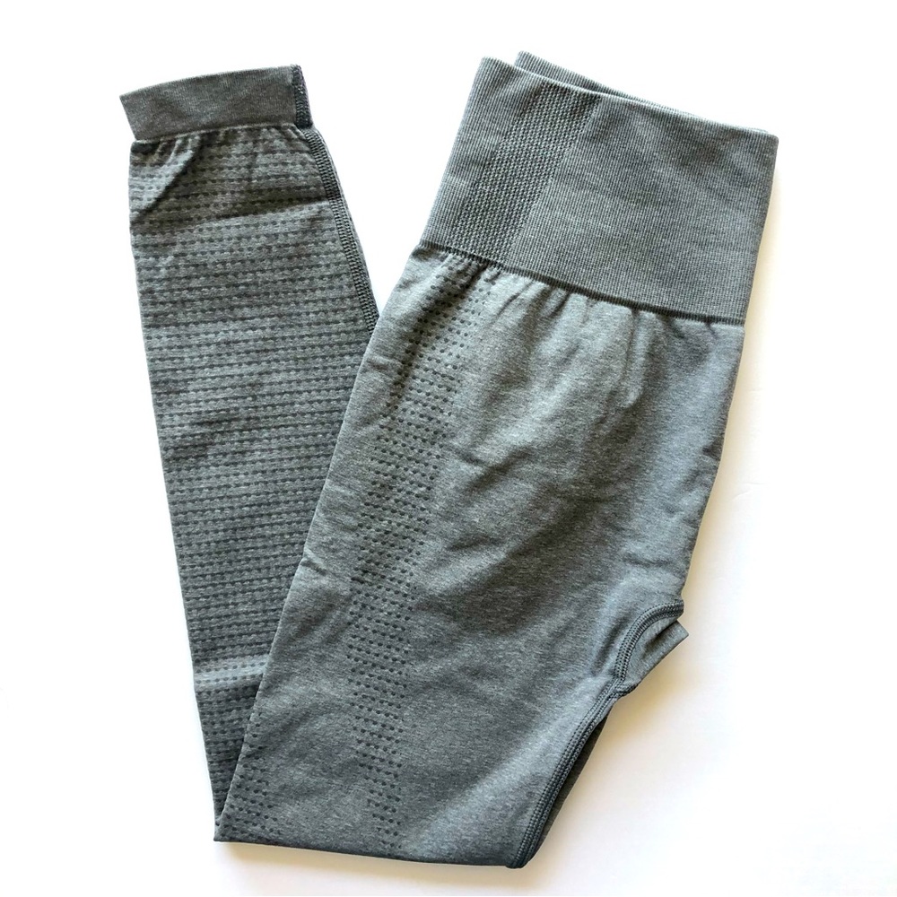 Gymshark M/L Vital Seamless 2.0 Leggings & Essential Racerback Sports Bra Set - Picture 8 of 10